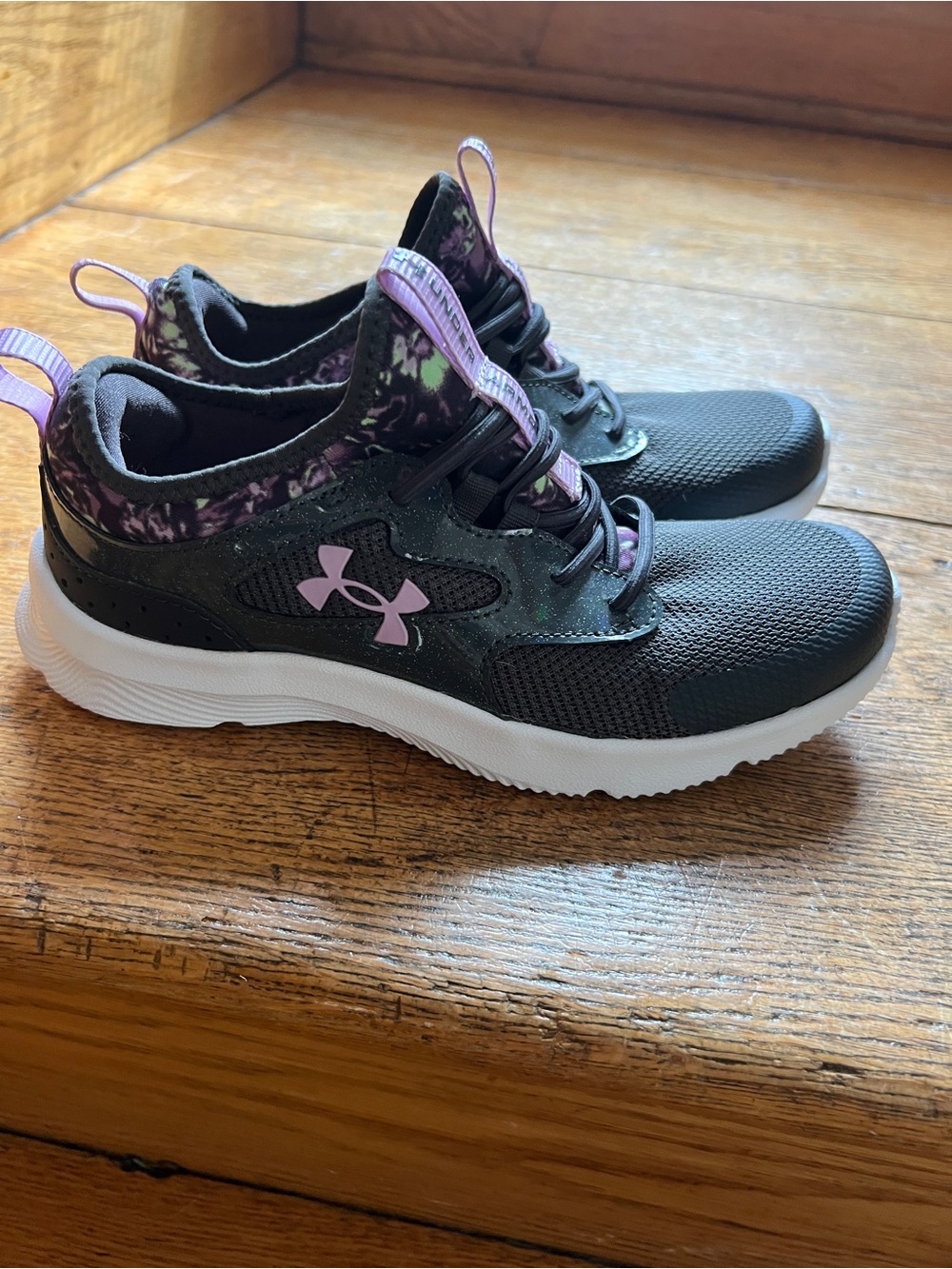 Under Armour Kids Gray Sneakers with Light Purple Accents